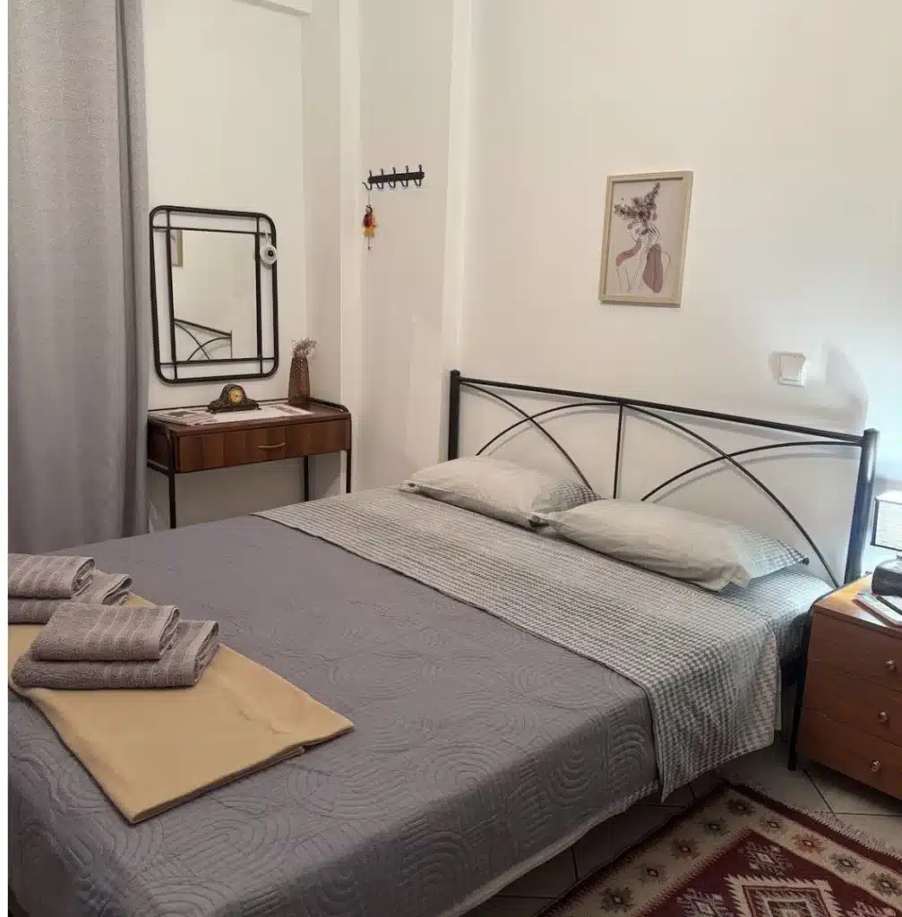 Ilektra Studio Ηγουμενίτσα Λαδοχώρι καθαρό δωμάτιο για οικονομική διαμονή