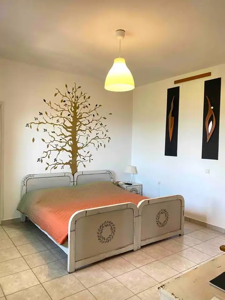 Υπνοδωμάτιο στο Belvedere Holiday Apartment στα Σύβοτα, κοντά στην παραλία Αγία Παρασκευή