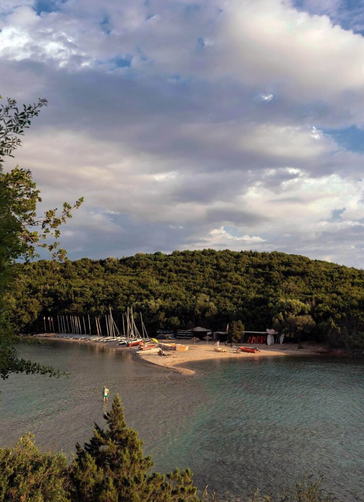 Durchs Meer waten bei Bella Vraka