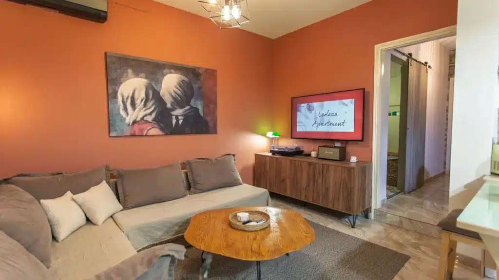 Ledeza Apartment living room in Igoumenitsa Greece near the port