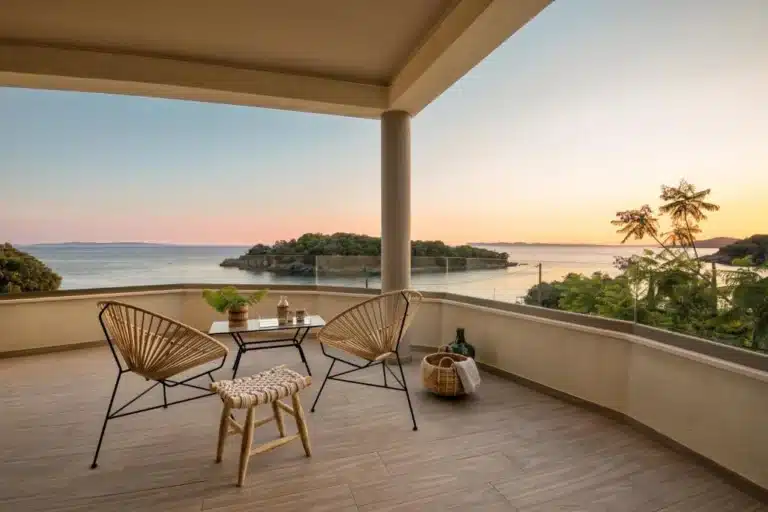 Μπαλκόνι σουίτας στο Prima Vista Boutique Hotel & Spa.