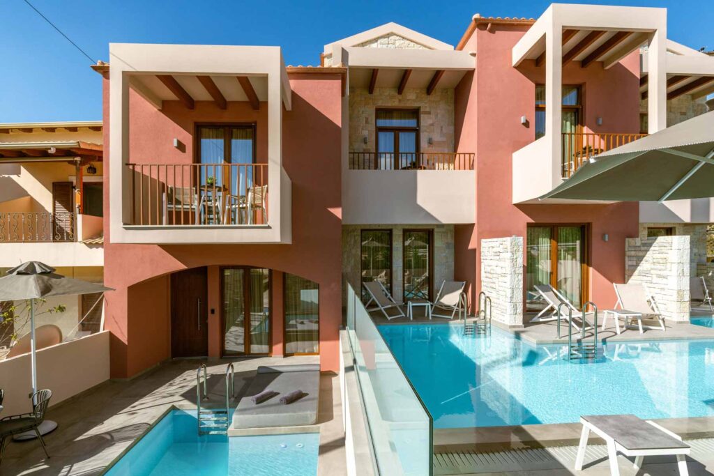Privater Pool der Aria Luxury Residence in Sivota