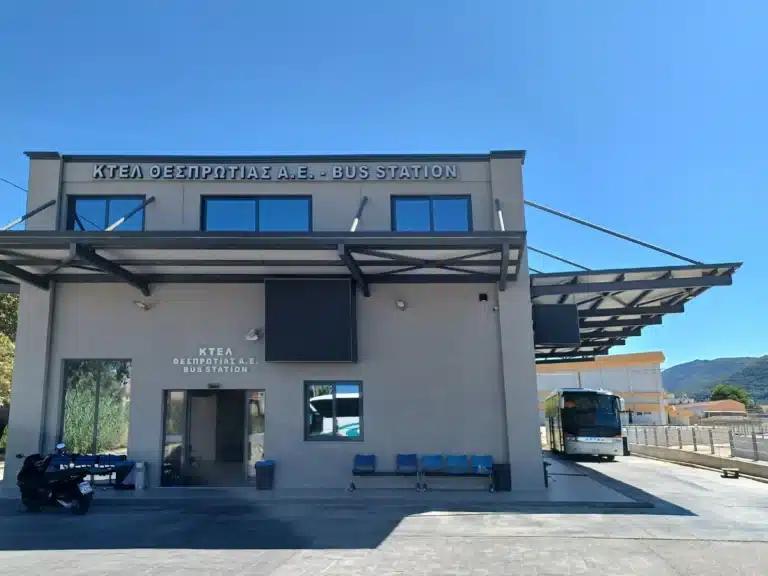 Λεωφορεία