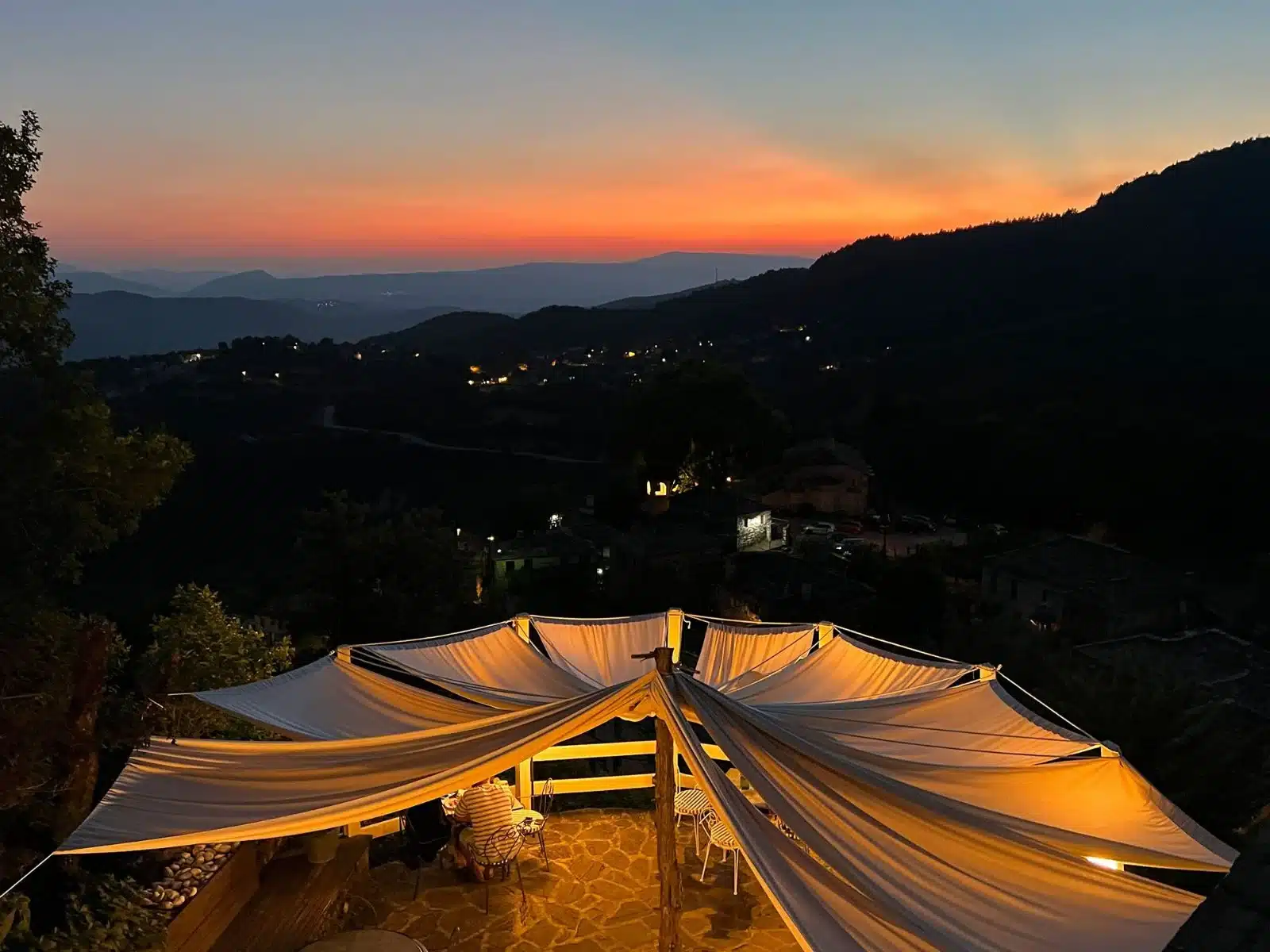 Mikro Papigo 1700 Hotel & Spa, Μικρό Πάπιγκο Ζαγορίου – hero veranda sunset